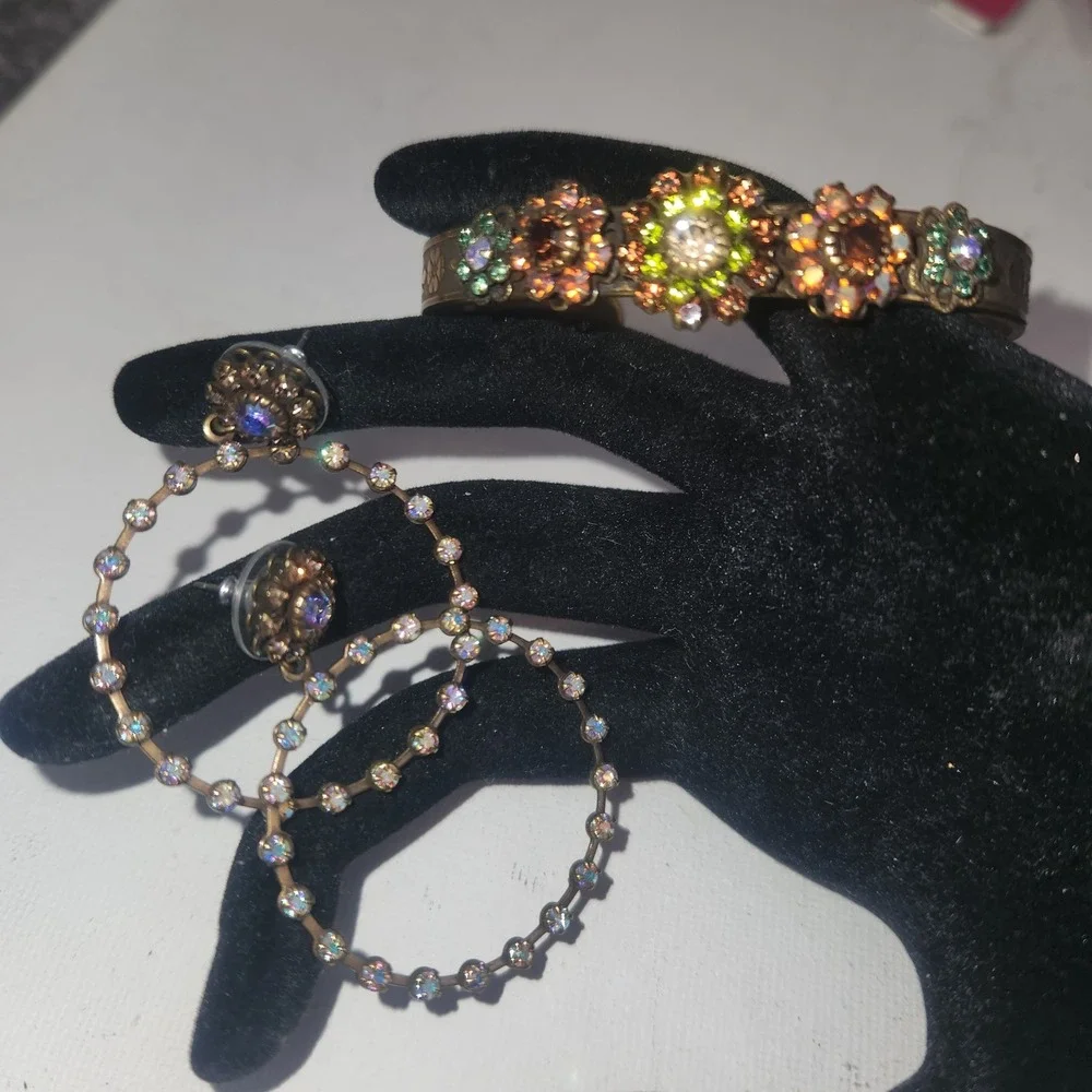 Liz Palacios Brass Crystal Floral Cuff Bracelet and Hoop Earring Set Vintage - Picture 2 of 16